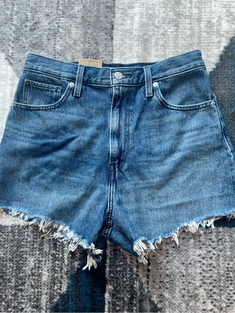 Levi's Women's High-Waisted Denim Mom Shorts (Medium Wash)